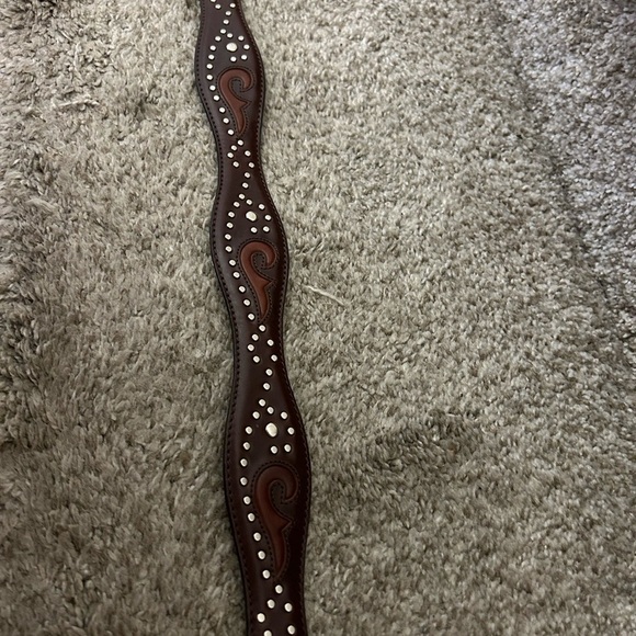 Resistol Leather belt. Western buckle. Wave design with inlay and silver studs. - Picture 4 of 12